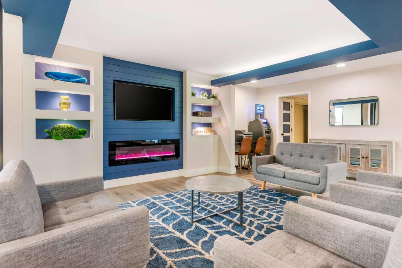 Williamsburg Super 8 By Wyndham Orlando Near Florida Mall מראה חיצוני תמונה